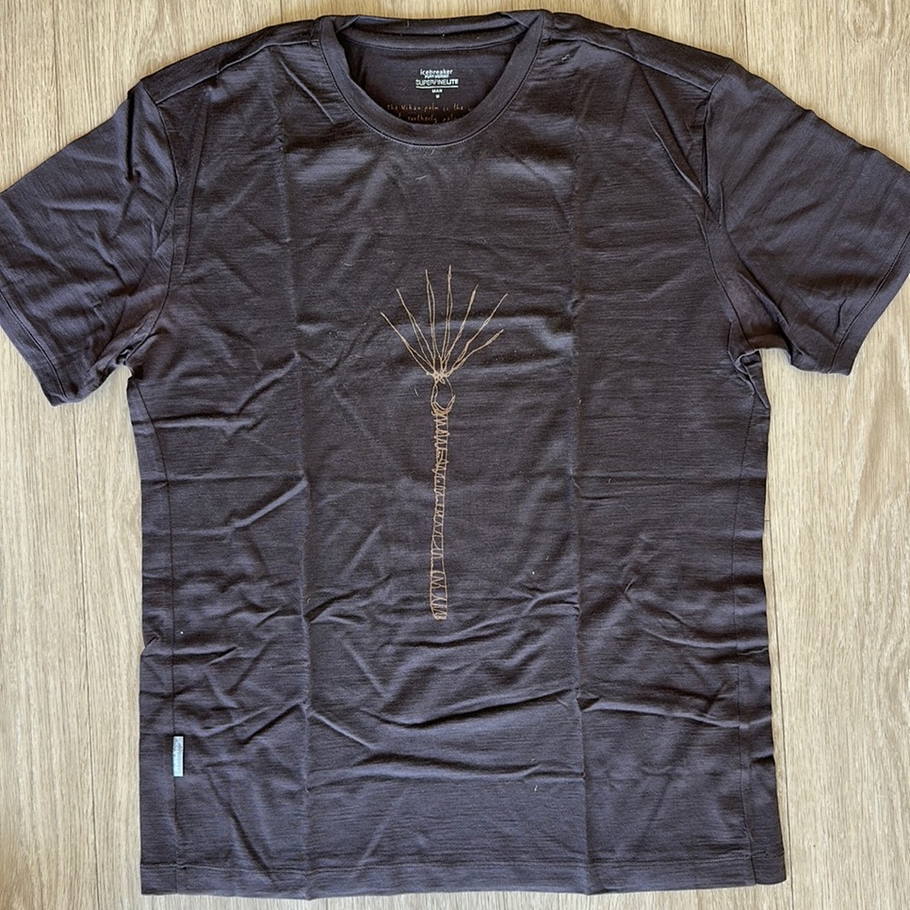 Men’s short sleeve brown ice breaker tee